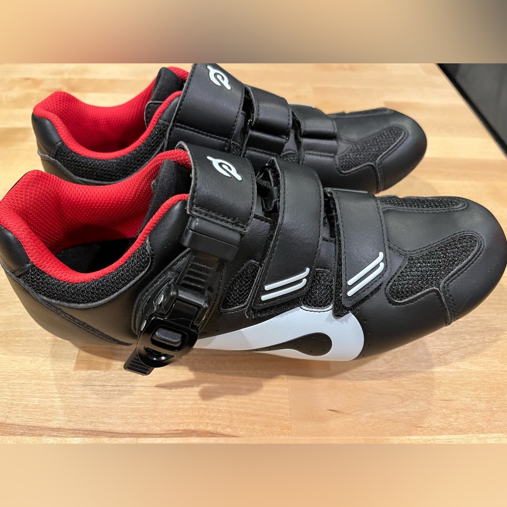 *SOLD* Peloton Shoe Size 42- Men 9/Women 11
